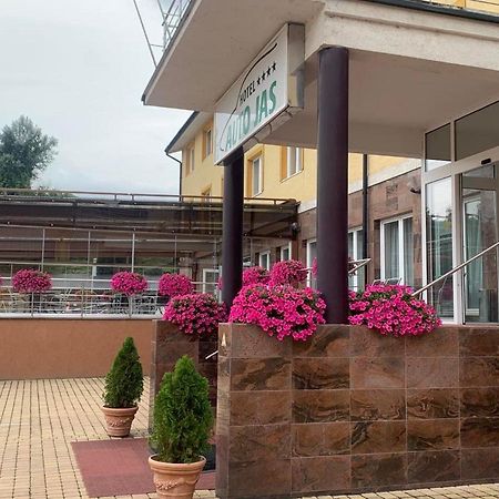 Hotel Auto Jas Нітра Екстер'єр фото
