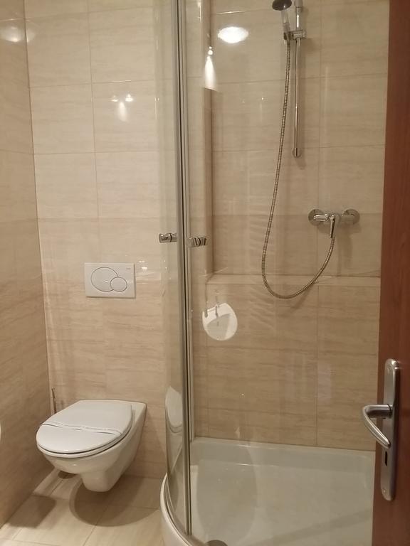 Hotel Auto Jas Нітра Екстер'єр фото