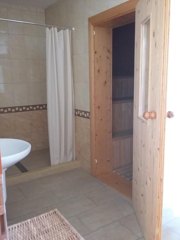 Hotel Auto Jas Нітра Екстер'єр фото